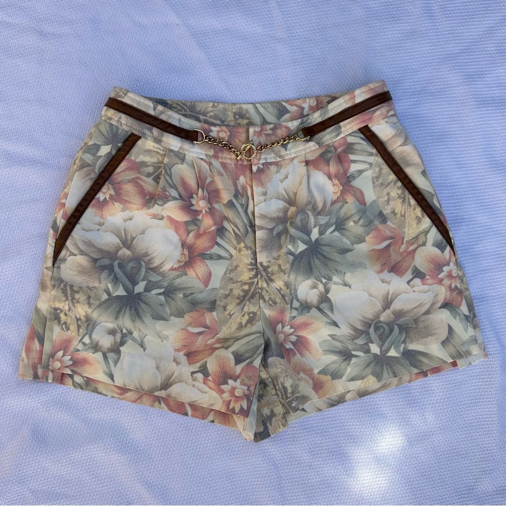 Language romantic floral print lined shorts vintage inspired cottagecore XS